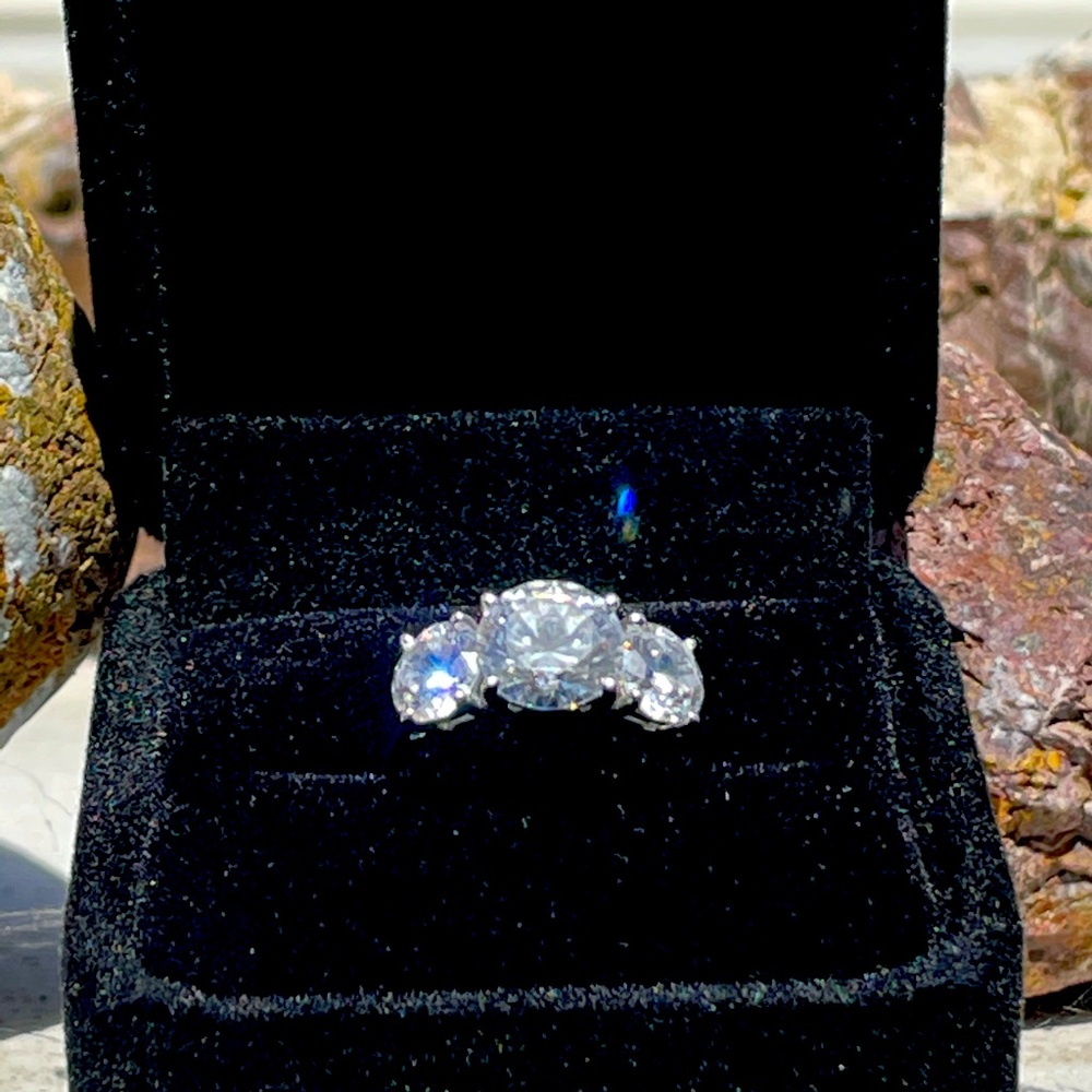 STUNNING 14k white gold Diamonique 3 stone ring